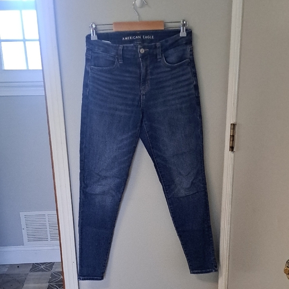 American Eagle Women’s Skinny Jeans | Dark Wash | Size 4 - Picture 1 of 5